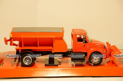 International 4200 Snow Plow Truck