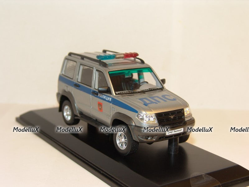 Уаз Патриот ДПС 2010 г., 231632, DiP Models 1:43