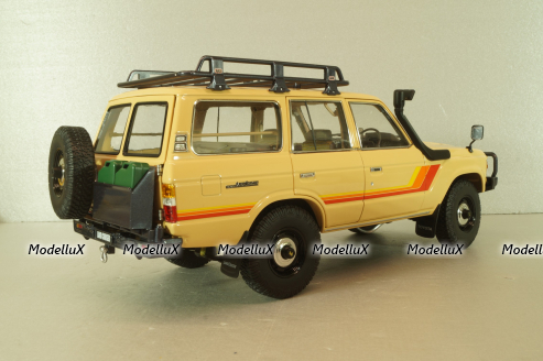 ХТЗ-156Б-09-03 погрузчик, Modellux 1:43