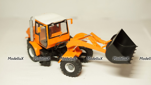 ХТЗ-156Б-09-03 погрузчик, Modellux 1:43