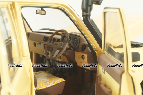 Дон 680 комбайн серый, Modellux 1:43