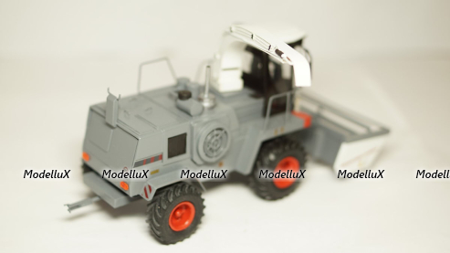 Дон 680 комбайн серый, Modellux 1:43
