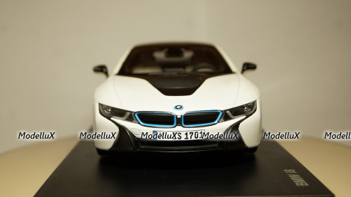 BMW I8, Paragon 1:18