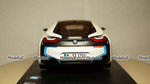 BMW I8, Paragon 1:18
