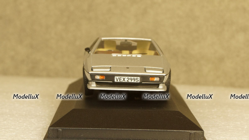 Lotus Esprit series 1 Colin Chapman silver, Vanguards 1:43