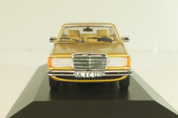Lincoln Cosmopolitan Bubble Top 1950, Signature Models 1:24