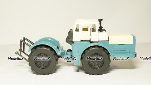 К 700 Кировец, 1:43