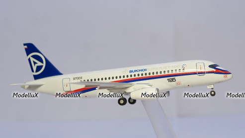 СУ-100 Sukhoi Superjet 100 собранная модель самолета, Herpa 1:200