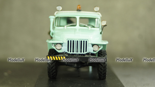 Урал 375д, тягач, OrisModel 1:43