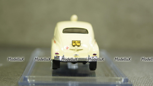 Газ М20 Победа Скорая помощь, Modellux 1:43