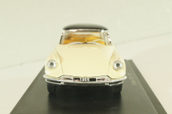 Газ М20 Победа Скорая помощь, Modellux 1:43