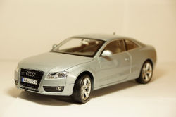 BMW 645 Maisto 1:18