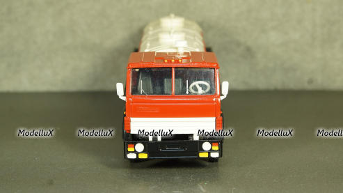 ВАЗ 2172 Priora Хетчбек кварц 2015 г., 221722, DiP Models 1:43