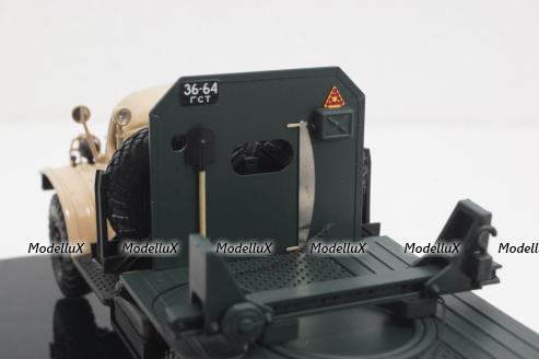 Зил-157К/ТВ-5 Трубовоз бежевая кабина, 115705, DiP Models 1:43