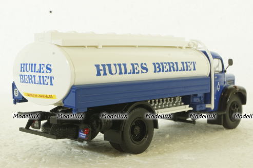 Berliet GLR8 M2 Tank truck Huiles Berliet year 1960 blue/white, Hachette 1:43