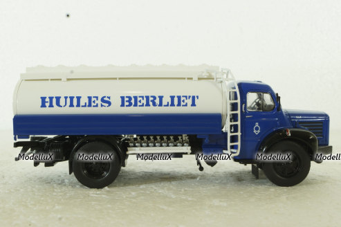 Berliet GLR8 M2 Tank truck Huiles Berliet year 1960 blue/white, Hachette 1:43