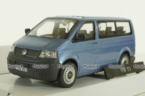 Volkswagen T5 Caravella Light Blue, Cararama 1:43