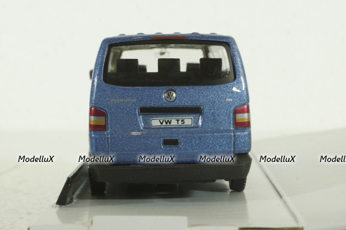 Volkswagen T5 Caravella Light Blue, Cararama 1:43