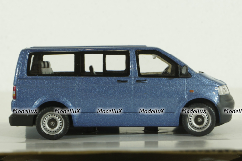 Volkswagen T5 Caravella Light Blue, Cararama 1:43
