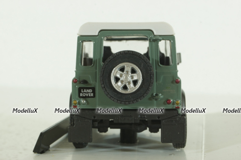 Land Rover Defender 90, green, Cararama 1:43 Уценка!