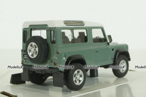 Land Rover Defender 90, green, Cararama 1:43 Уценка!