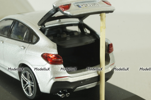 BMW X4 (F26) 2015, silver, Herpa 1:43