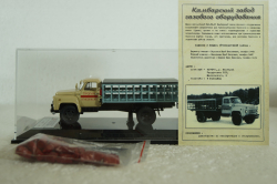 СТБ-52 Автомобиль для перевозки газоых баллонов на шасси Газ-52 1976 г., бежевый/голубой, 105242, DiP Models 1:43