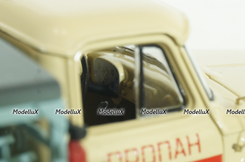 СТБ-52 Автомобиль для перевозки газоых баллонов на шасси Газ-52 1976 г., бежевый/голубой, 105242, DiP Models 1:43