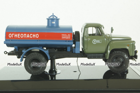Газ-53А АЦ-4,2 цистерна бензовоз 1980 г., 105320, DiP Models 1:43