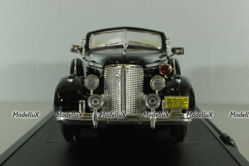 Cadillac V-16 Presidential Limousine 1938, black, 24028, Signature Models 1:24