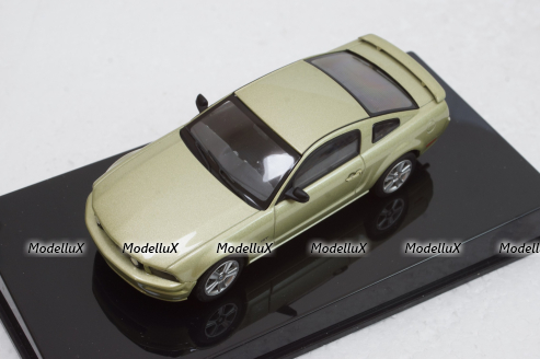 Ford Mustang GT 2005 light green, 52761, AutoArt 1:43