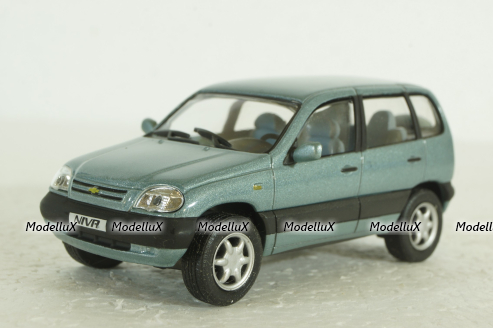 Chevrolet Niva, серо-голубой, Cararama 1:43