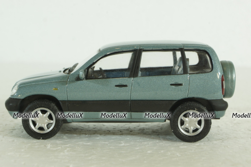 Chevrolet Niva, серо-голубой, Cararama 1:43