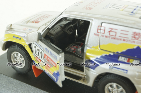 Mitsubishi Pajero Rally Dakar,  Cararama 1:43