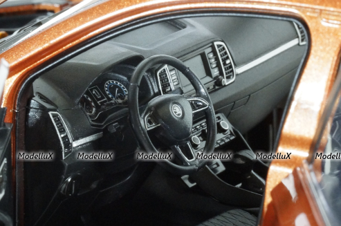 Skoda Karoq 2018, orange, ZSK000001W, Paudi 1:18