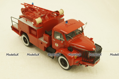 Berliet GLC 28 4x4, fire department, Hachette 1:43