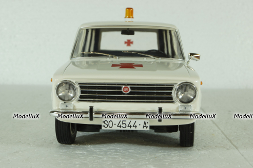 Seat 124 Familiare Ambulancia 1968, T9-1800227, Triple9 1:18
