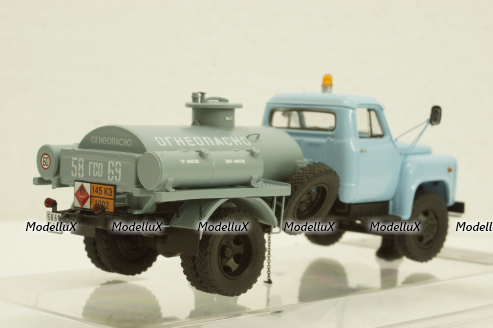 МЗ-3607 масло-заправщик на шасси Газ-52, Гомельская обл. 1990 г.,105228, DiP Models 1:43