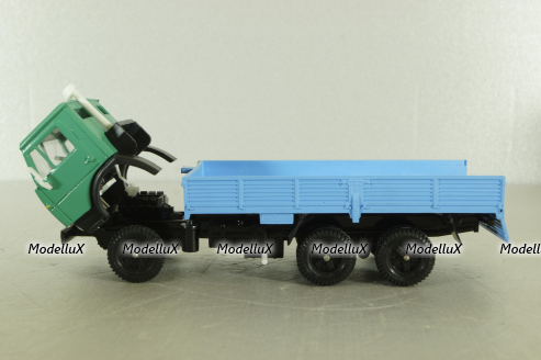 КамАЗ-5320 бортовой, зеленый/голубой, Арек 1:43 