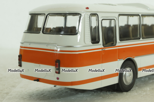Лаз-699Р 1981, бело/оранжевый, автобус, DEM009, DEMPRICE 1:43