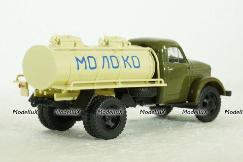 АЦПТ-1,8 "Молоко" автоцистерна на шасси Газ-51А, Легендарные грузовики СССР №75, 1:43