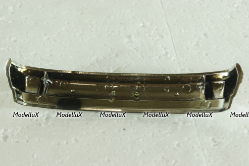 Бампер передний на Ford 1:18