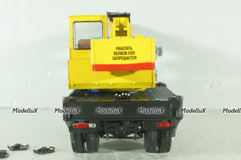 КС-3577 Ивановец, автокран на шасси Маз-5337, синий/желтый,  собран из кита, AVD models 1:43
