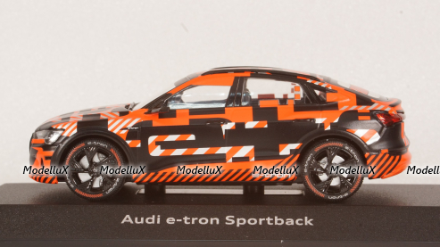 Audi e-tron Sportback Prototype black/red, IScale 1:43