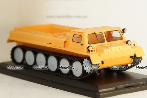 Oldsmobile 98 1961, GC020B, Goldvarg 1:43