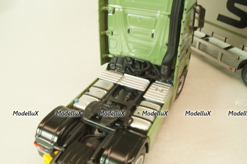Mercedes-Benz Actros FH25 GigaSpace 4x2 2012 with semi-trailer "Stohr", green/silver, 8622/03, NZG 1:50