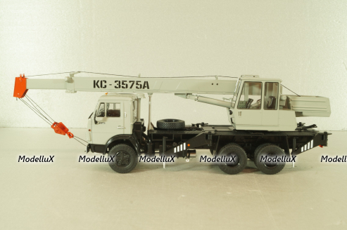 КС-3575А(53213) Автокран на шасси Камаз-53213, серый, Автоистория 1:43