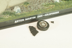 Aston Martin DB5 from movie "Goldfinger" 1964, grey, James Bond Modellauto Collection №1, Altaya 1:43