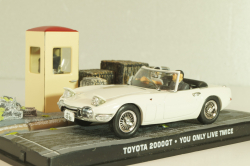 Toyota 2000 GT from movie "You only live twice" 1967, white, James Bond Modellauto Collection #7, Altaya 1:43