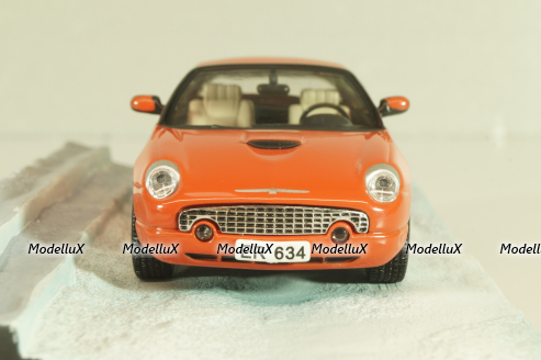 Ford Thunderbird from movie "Die another day" 2002, oranger, James Bond Modellauto Collection #27 , Altaya 1:43
